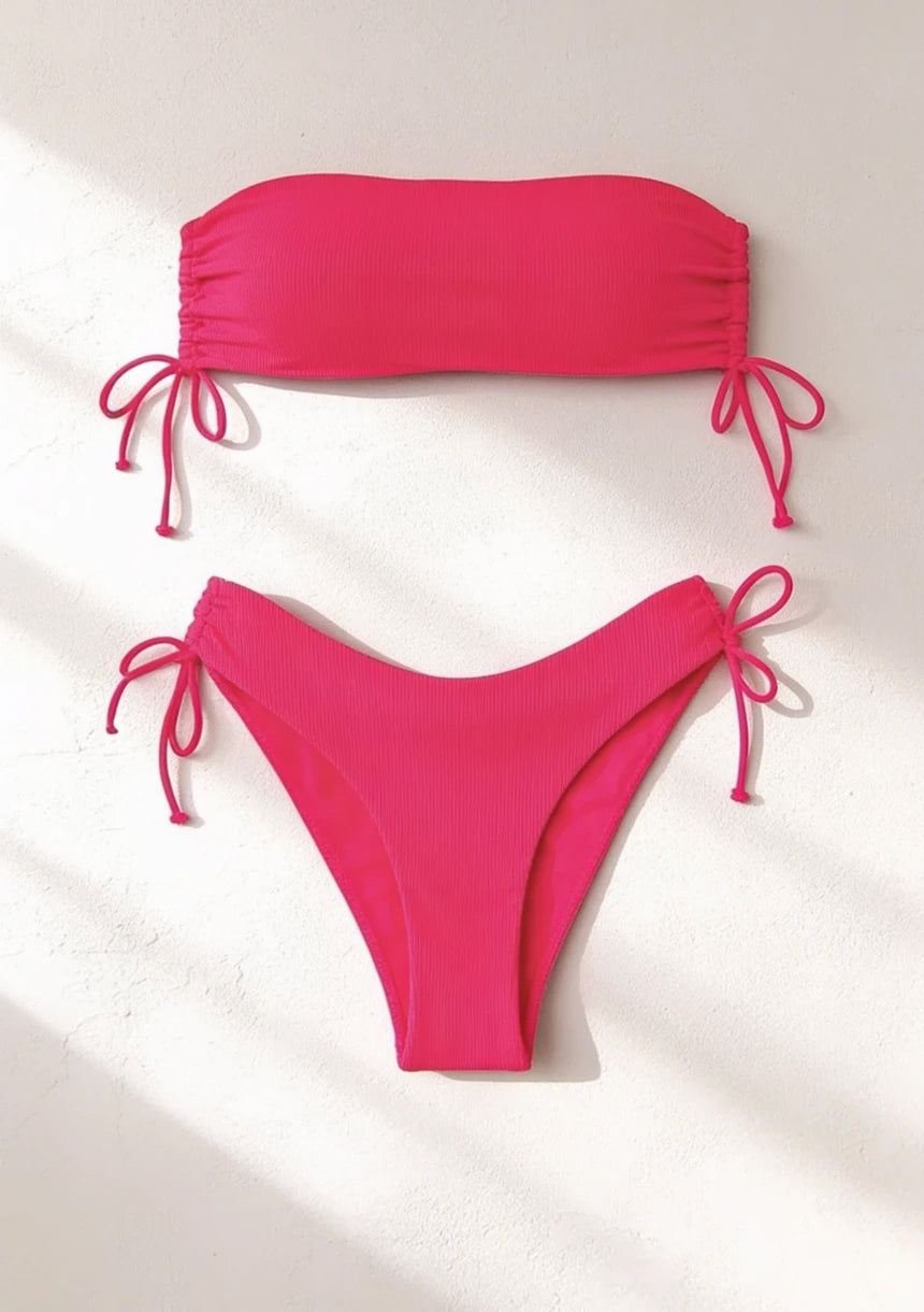 Dwuczęściowy strój kąpielowy bikini typu bandeau ze ściągaczami
