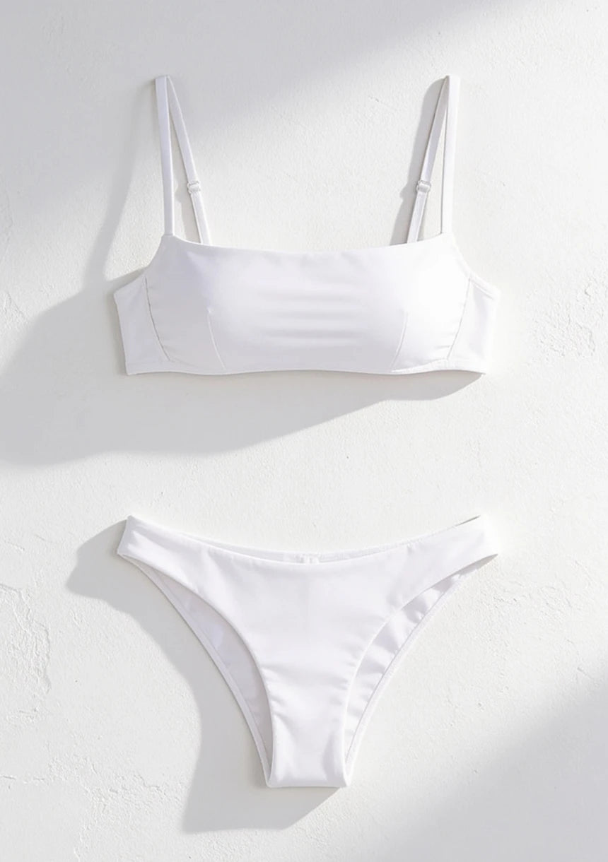 Dwuczęściowy strój kąpielowy bikini w formie topu