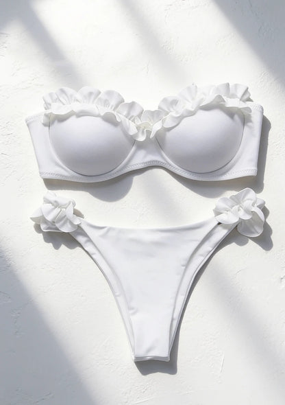 Dwuczęściowy strój kąpielowy bikini z ozdobną falbanką