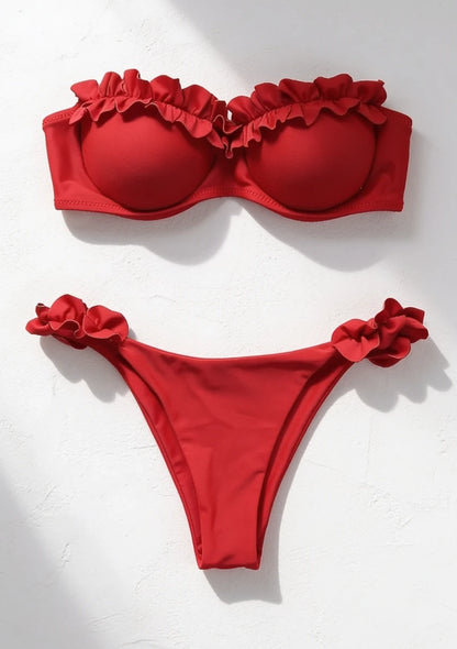 Dwuczęściowy strój kąpielowy bikini z ozdobną falbanką
