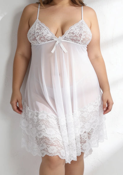 Prześwitująca koszula nocna z koronką plus size
